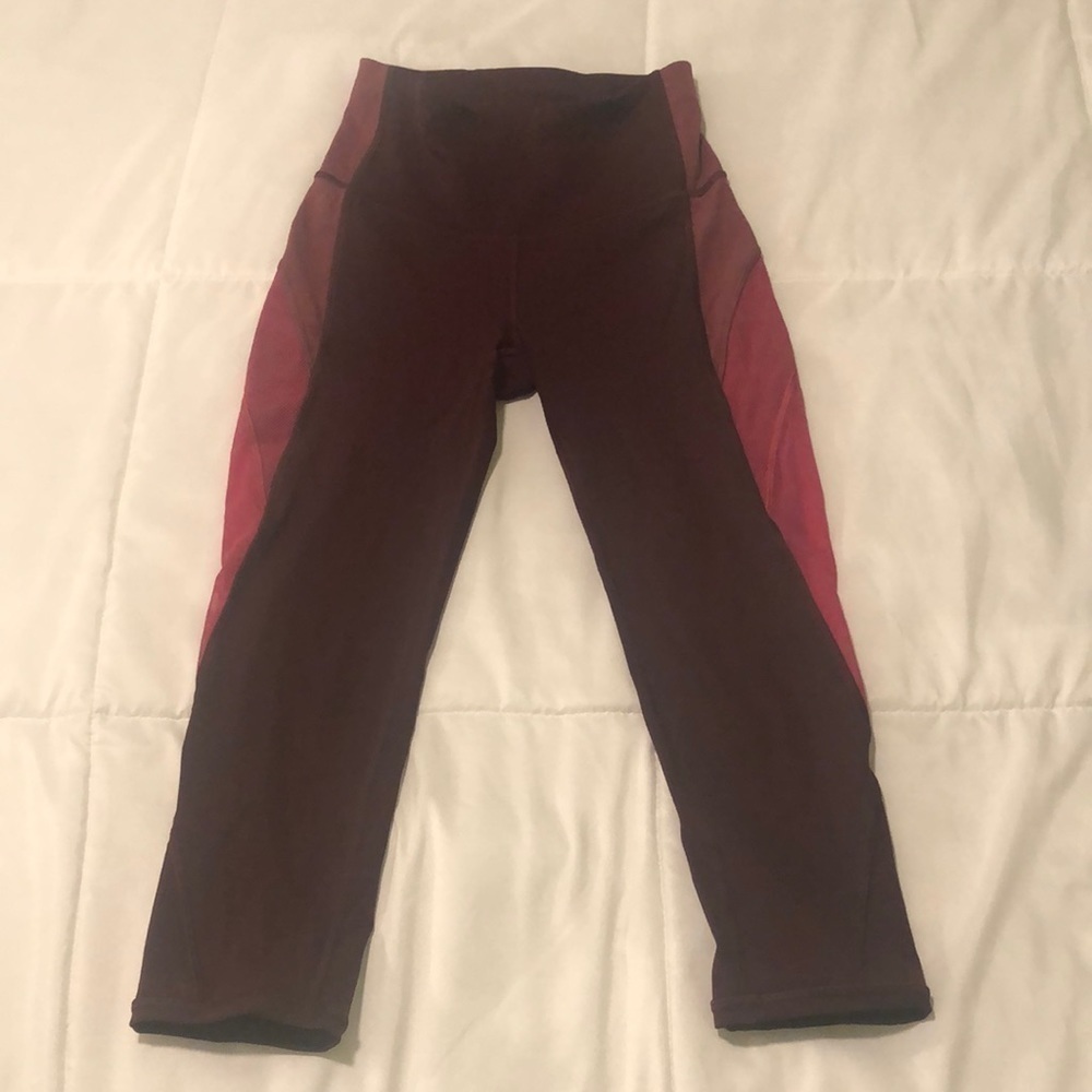 Lululemon Capri leggings in mesh mauves maroon - Picture 1 of 10